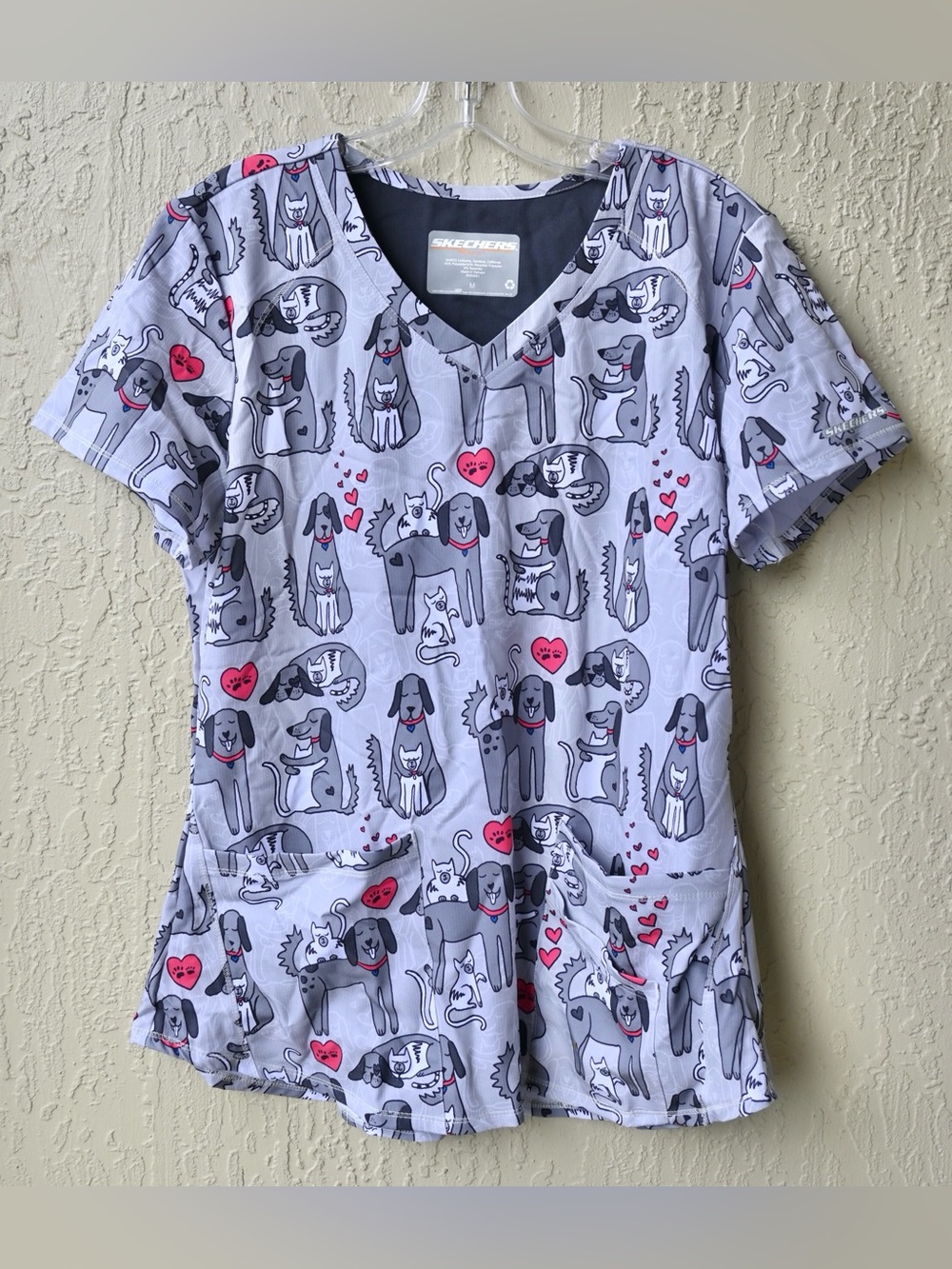 Skechers Gray Pet-Print Animal Vet Scrub Top with Pink Hearts